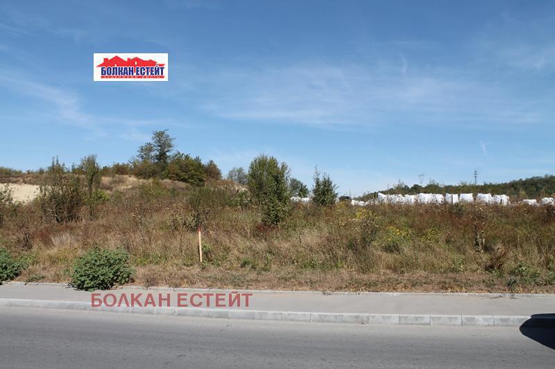 Продава  Парцел град Велико Търново , Промишлена зона - Запад , 7755 кв.м | 41015522 - изображение [2]
