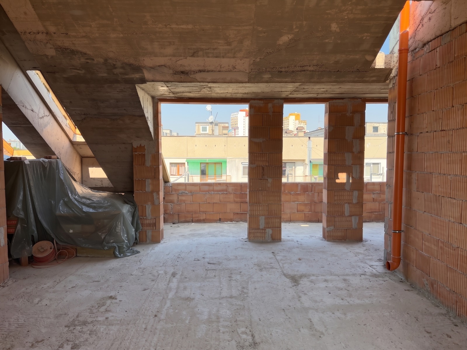 Продава 3-СТАЕН, гр. София, Света Троица, снимка 2 - Апартаменти - 55750398