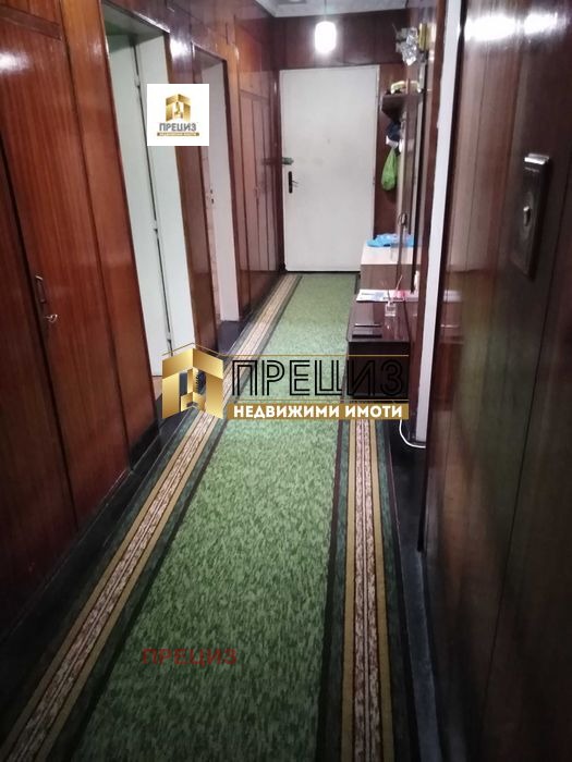 Продава 4-СТАЕН, гр. Шумен, 5-ти полк, снимка 9 - Апартаменти - 55301117