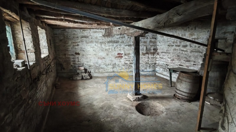 Продава КЪЩА, с. Ресен, област Велико Търново, снимка 7 - Къщи - 52649477