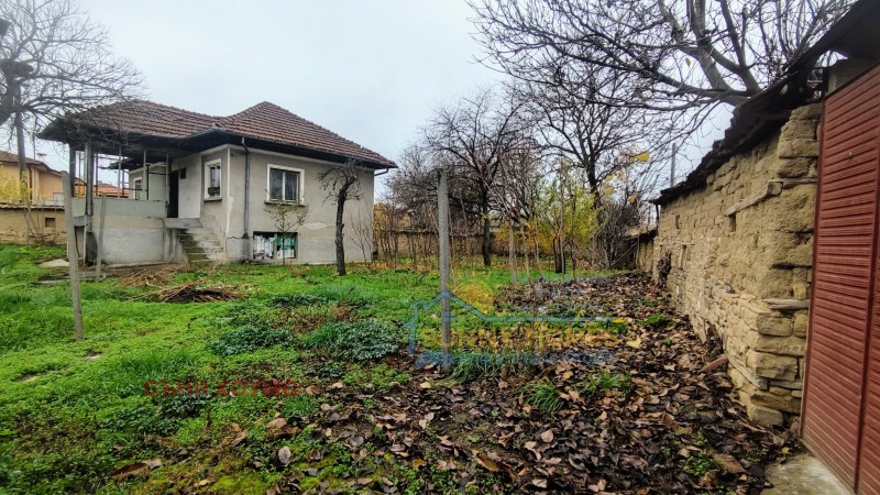 Продава КЪЩА, с. Ресен, област Велико Търново, снимка 12 - Къщи - 52649477