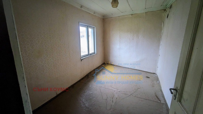 Продава КЪЩА, с. Ресен, област Велико Търново, снимка 3 - Къщи - 52649477