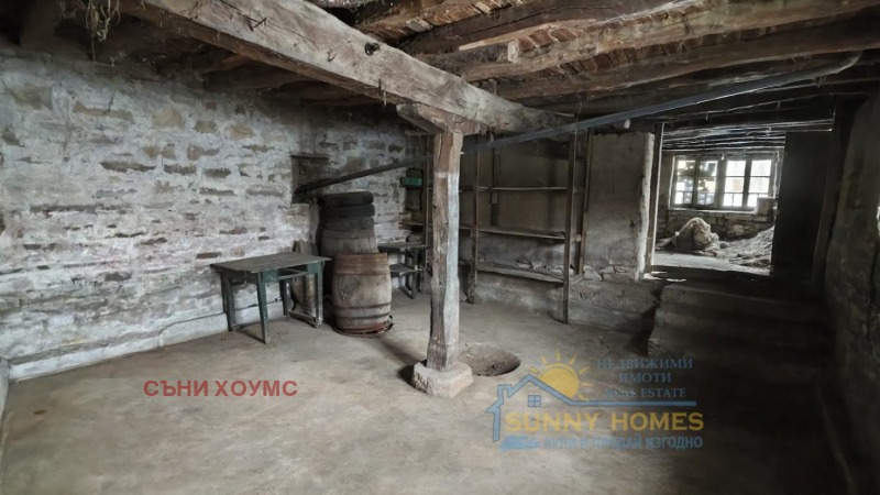 Продава КЪЩА, с. Ресен, област Велико Търново, снимка 8 - Къщи - 52649477