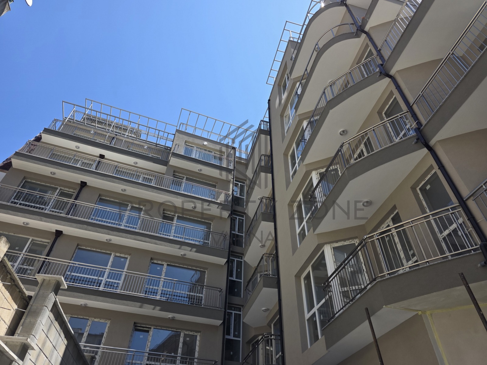 Продава 1-СТАЕН, гр. Варна, Колхозен пазар, снимка 2 - Апартаменти - 51741749