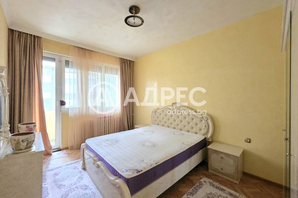 Продава 3-СТАЕН, гр. София, Оборище