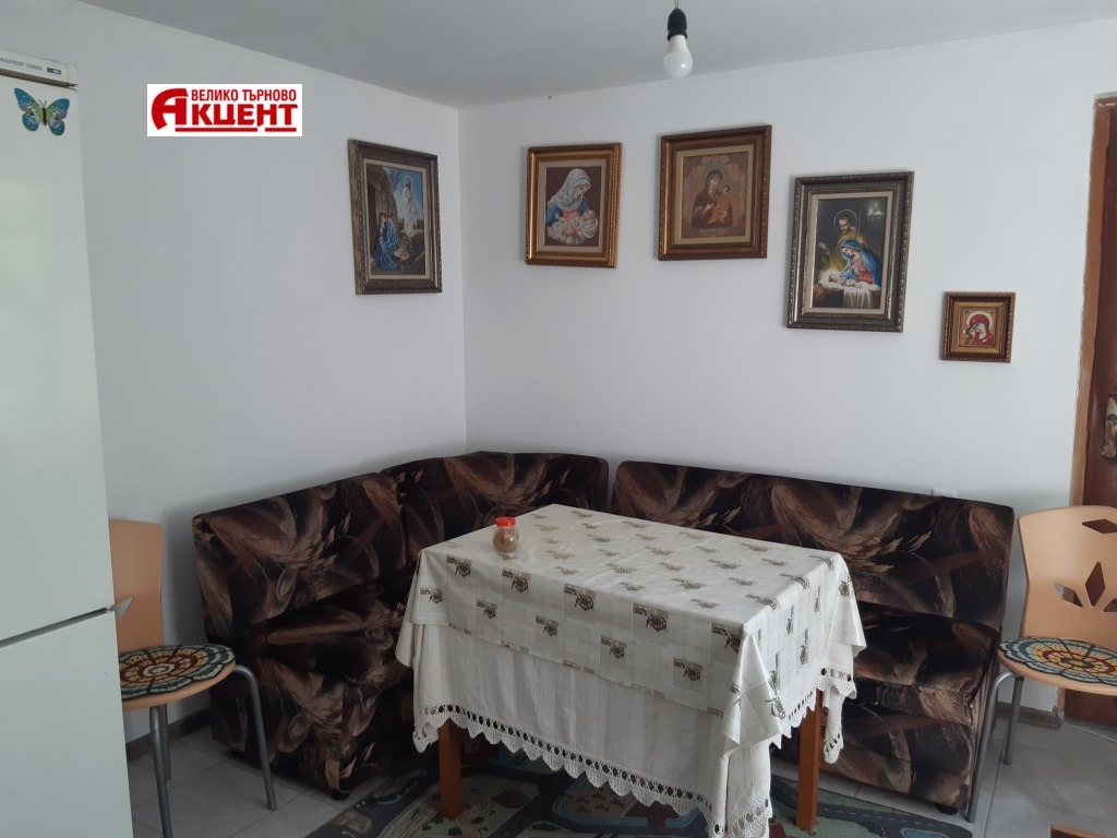 Продава КЪЩА, с. Добромирка, област Габрово, снимка 2 - Къщи - 41640275
