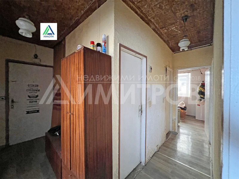 Продава 3-СТАЕН, гр. Нови пазар, област Шумен, снимка 8 - Апартаменти - 53470764
