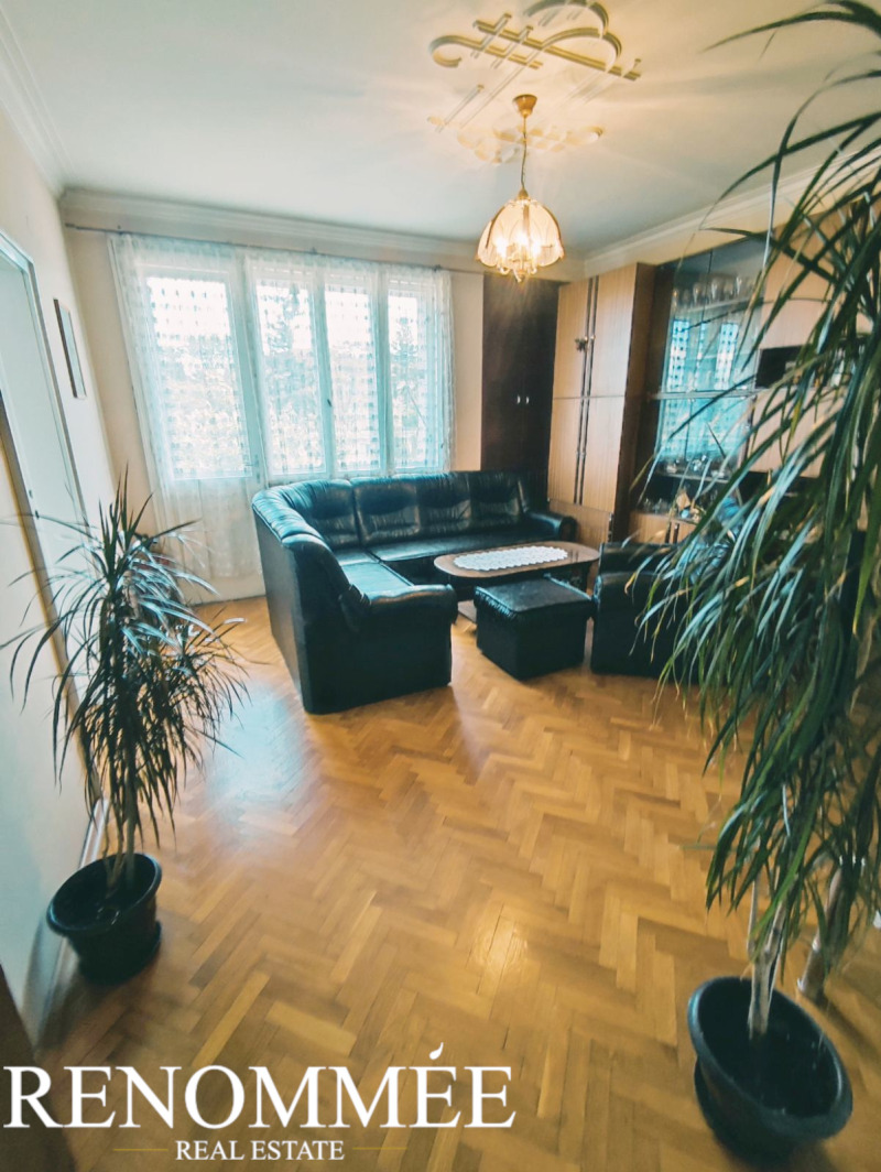 Zu verkaufen  3 Schlafzimmer Sofia , Medizinska akademija , 176 qm | 52124773 - Bild [2]