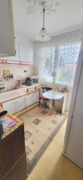 Продава МНОГОСТАЕН, област Бургас, гр. Карнобат • 142000 € • 68425650 — Holmes.bg