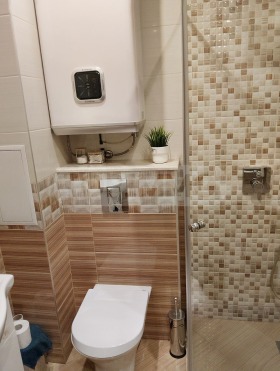 1 quarto Vazrajdane 1, Varna 11