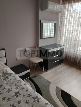 1 quarto Vazrajdane 1, Varna 9