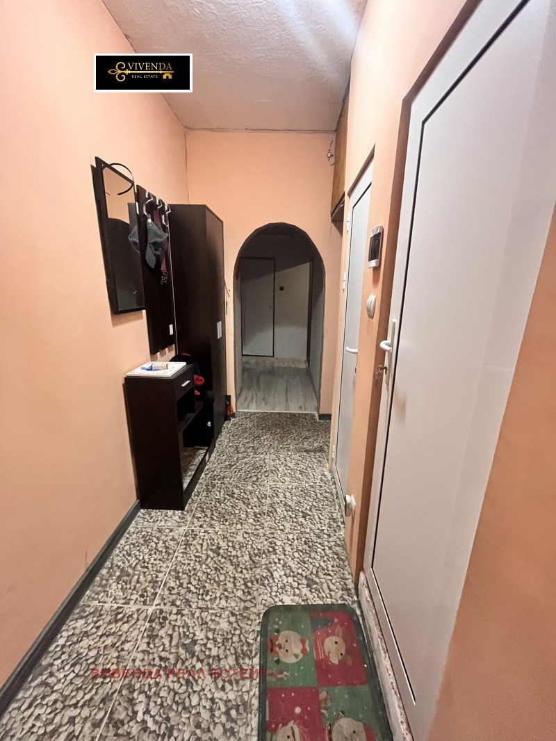 Продава 2-СТАЕН, гр. Плевен, Сторгозия, снимка 3 - Апартаменти - 52439945