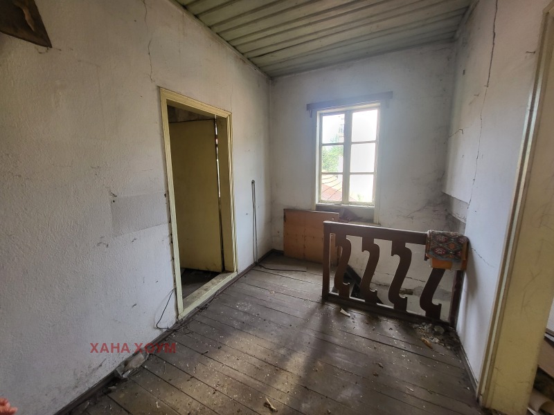 Продава КЪЩА, гр. Троян, област Ловеч, снимка 8 - Къщи - 46585095