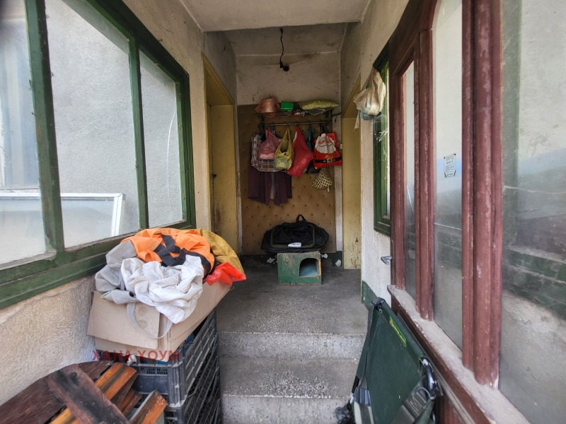 Продава КЪЩА, гр. Троян, област Ловеч, снимка 11 - Къщи - 46585095