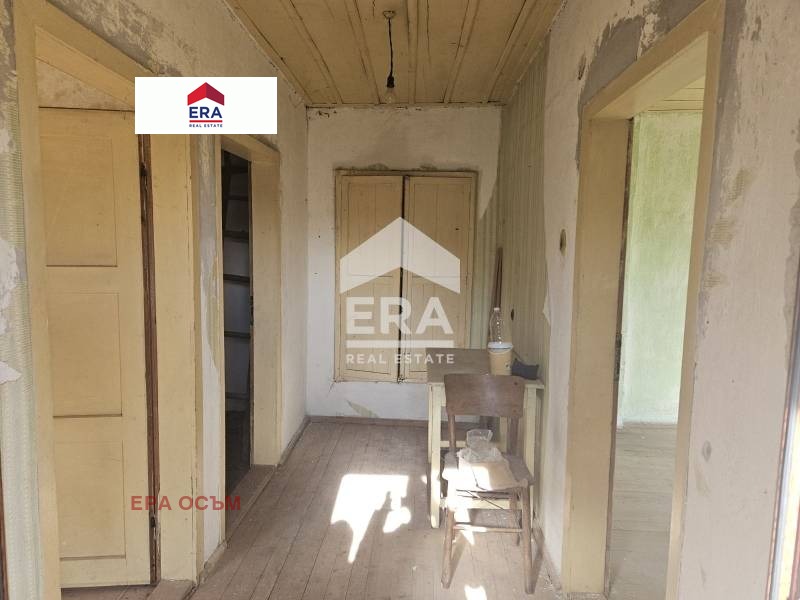 Продава КЪЩА, с. Слатина, област Ловеч, снимка 4 - Къщи - 52410634