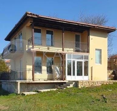 Продава КЪЩА, с. Николаевка, област Варна