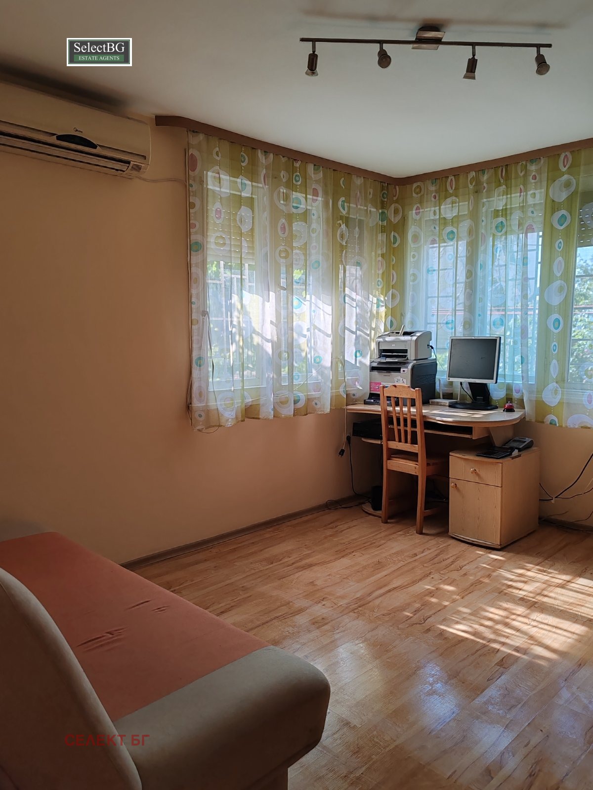 Продава ЕТАЖ ОТ КЪЩА, гр. Велико Търново, Акация, снимка 7 - Етаж от къща - 54791925