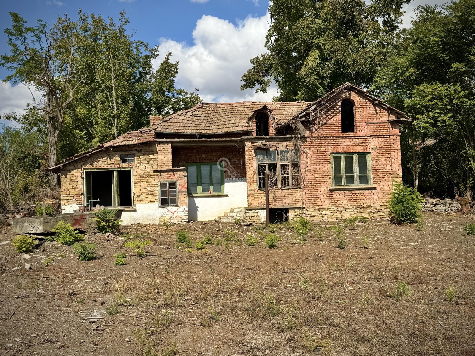 Продава КЪЩА, с. Горна Липница, област Велико Търново