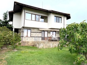 Villa Rogachevo, región Dóbrich 1