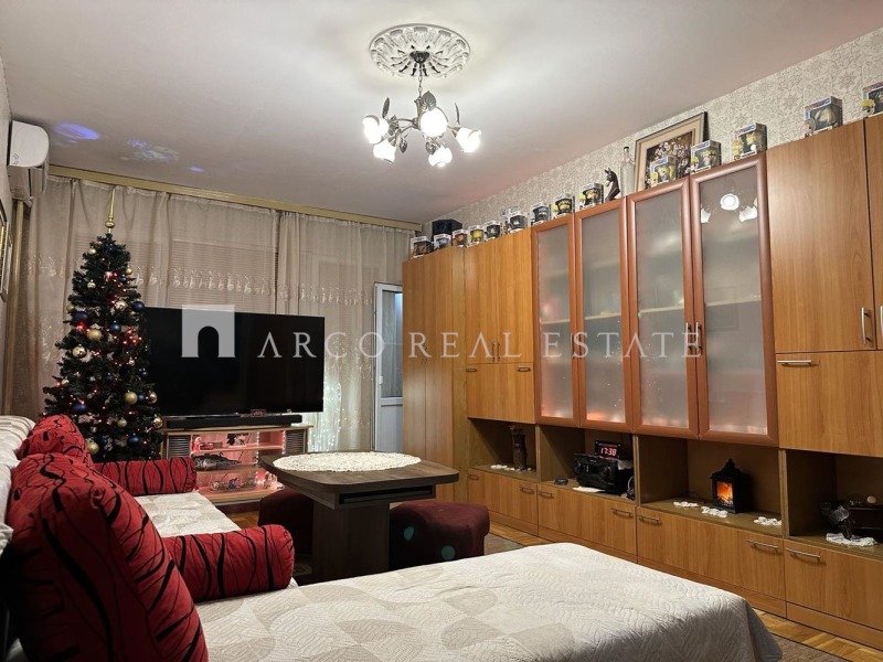 Продава 4-СТАЕН, гр. София, Фондови жилища, снимка 1 - Aпартаменти - 48129080