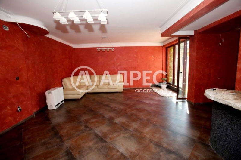 For Sale  3+ bedroom Sofia , Tsentar , 167 sq.m | 33506435