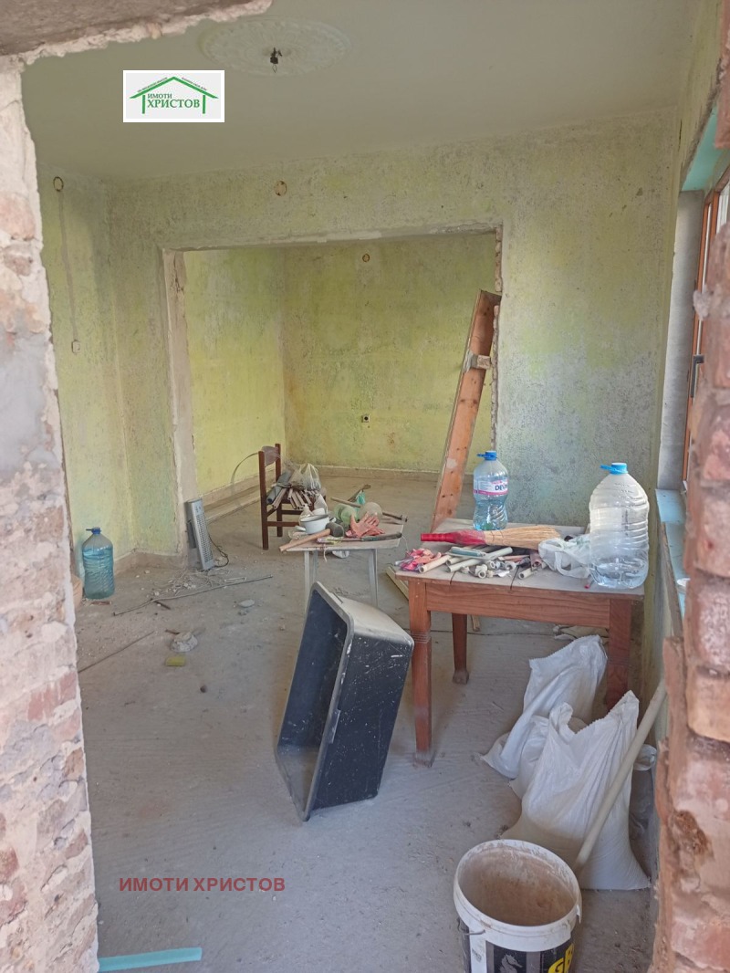 Продава ЕТАЖ ОТ КЪЩА, гр. Шумен, Басейна, снимка 4 - Етаж от къща - 53310622