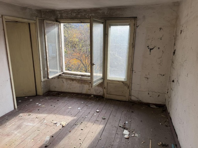 Продава КЪЩА, гр. Перник, Клепало, снимка 7 - Къщи - 52084035