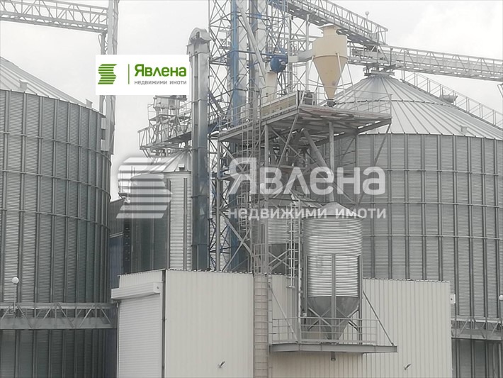 Продава ПРОМ. ПОМЕЩЕНИЕ, гр. Нови пазар, област Шумен, снимка 4 - Производствени сгради - 55317267