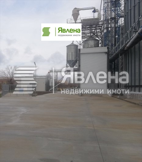 Продава ПРОМ. ПОМЕЩЕНИЕ, гр. Нови пазар, област Шумен, снимка 3 - Производствени сгради - 55317267