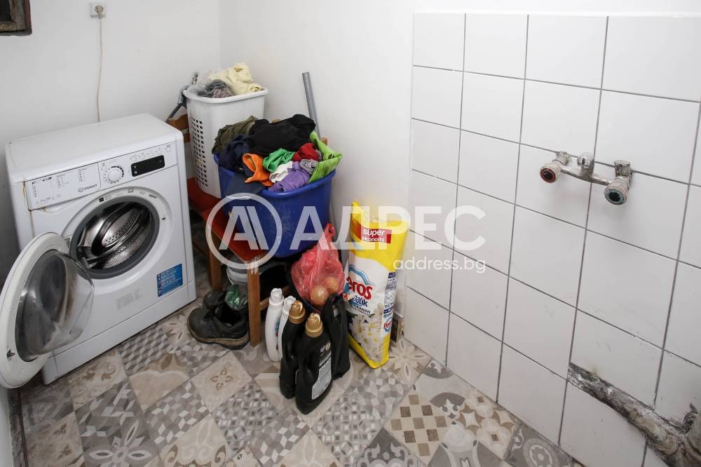 Продава КЪЩА, гр. София, Орландовци, снимка 9 - Къщи - 54110832