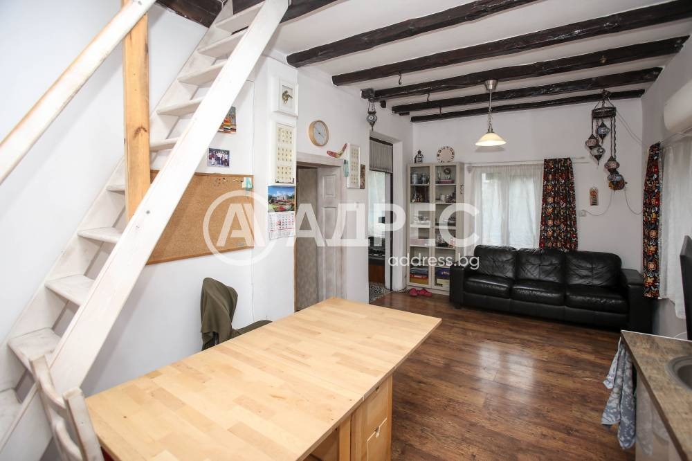 Продава КЪЩА, гр. София, Орландовци, снимка 8 - Къщи - 54110832