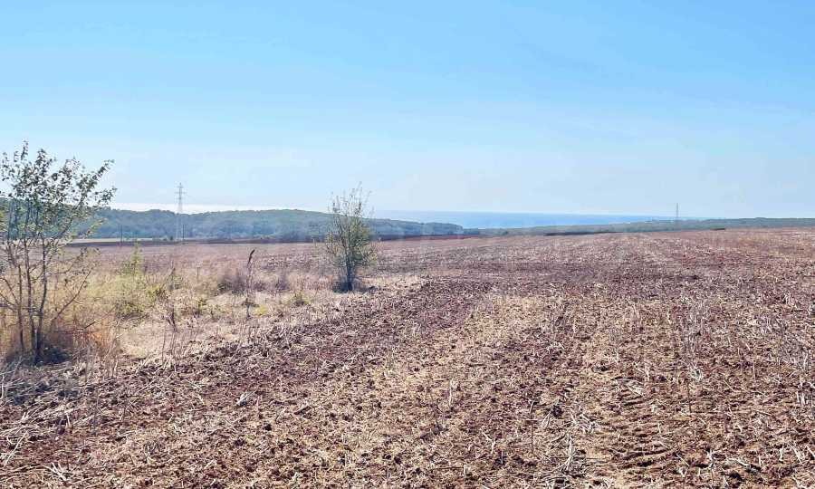Продава ПАРЦЕЛ, с. Близнаци, област Варна