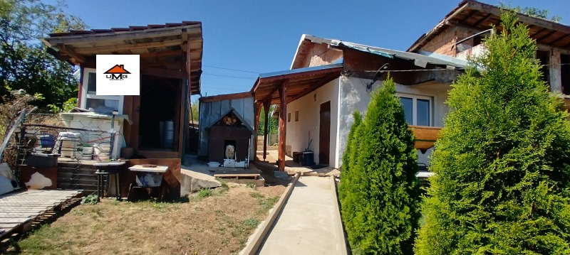 Продава КЪЩА в област София, с. Вакарел - 60 кв.м / 100 000 € » 195 583.00 лв., Ю ЕМ ДЖИ КОНСУЛТ