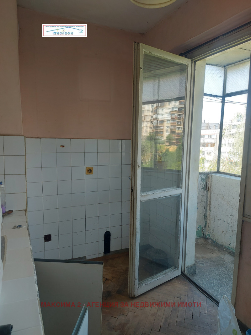 Продава  1-стаен град Плевен , Дружба 1 , 40 кв.м | 51493268 - изображение [8]