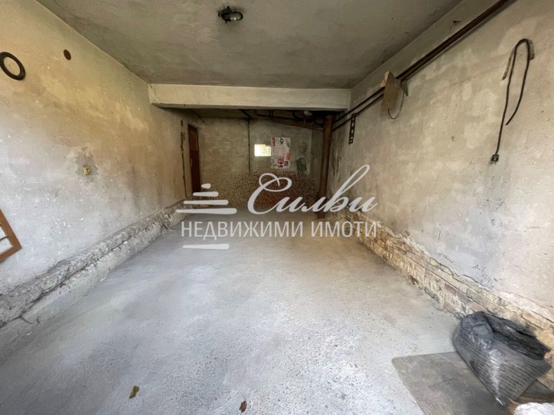 Продава МНОГОСТАЕН, гр. Шумен, Пазара, снимка 13 - Апартаменти - 52814009