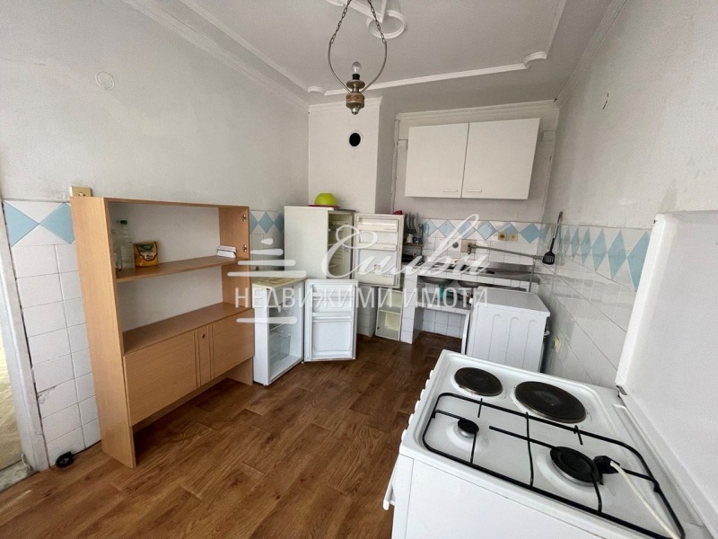 Продава МНОГОСТАЕН, гр. Шумен, Пазара, снимка 7 - Апартаменти - 52814009