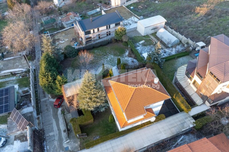 Продава КЪЩА, гр. Варна, м-т Зеленика, снимка 12 - Къщи - 53173012