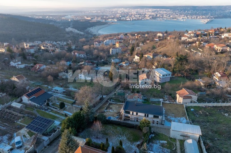 Продава КЪЩА, гр. Варна, м-т Зеленика, снимка 14 - Къщи - 53173012