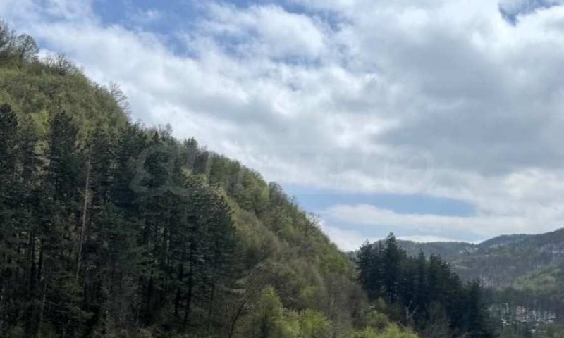 Продава 2-СТАЕН, гр. Троян, област Ловеч, снимка 2 - Апартаменти - 51012613