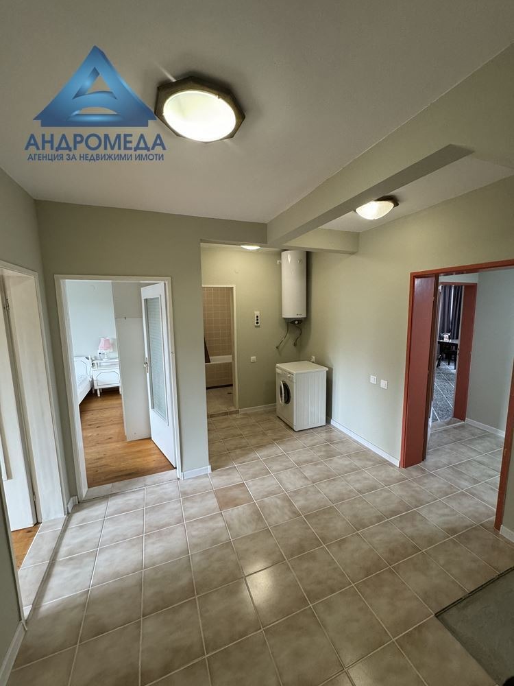 Продава  3-стаен град Плевен , 9-ти квартал , 130 кв.м | 86120934 - изображение [9]