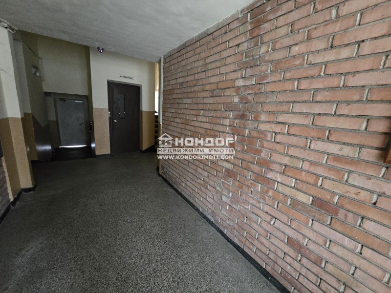En venta  2 dormitorios Plovdiv , Tsentar , 111 metros cuadrados | 95404298 - imagen [13]