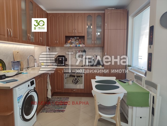 Продава 2-СТАЕН, гр. Варна, Колхозен пазар