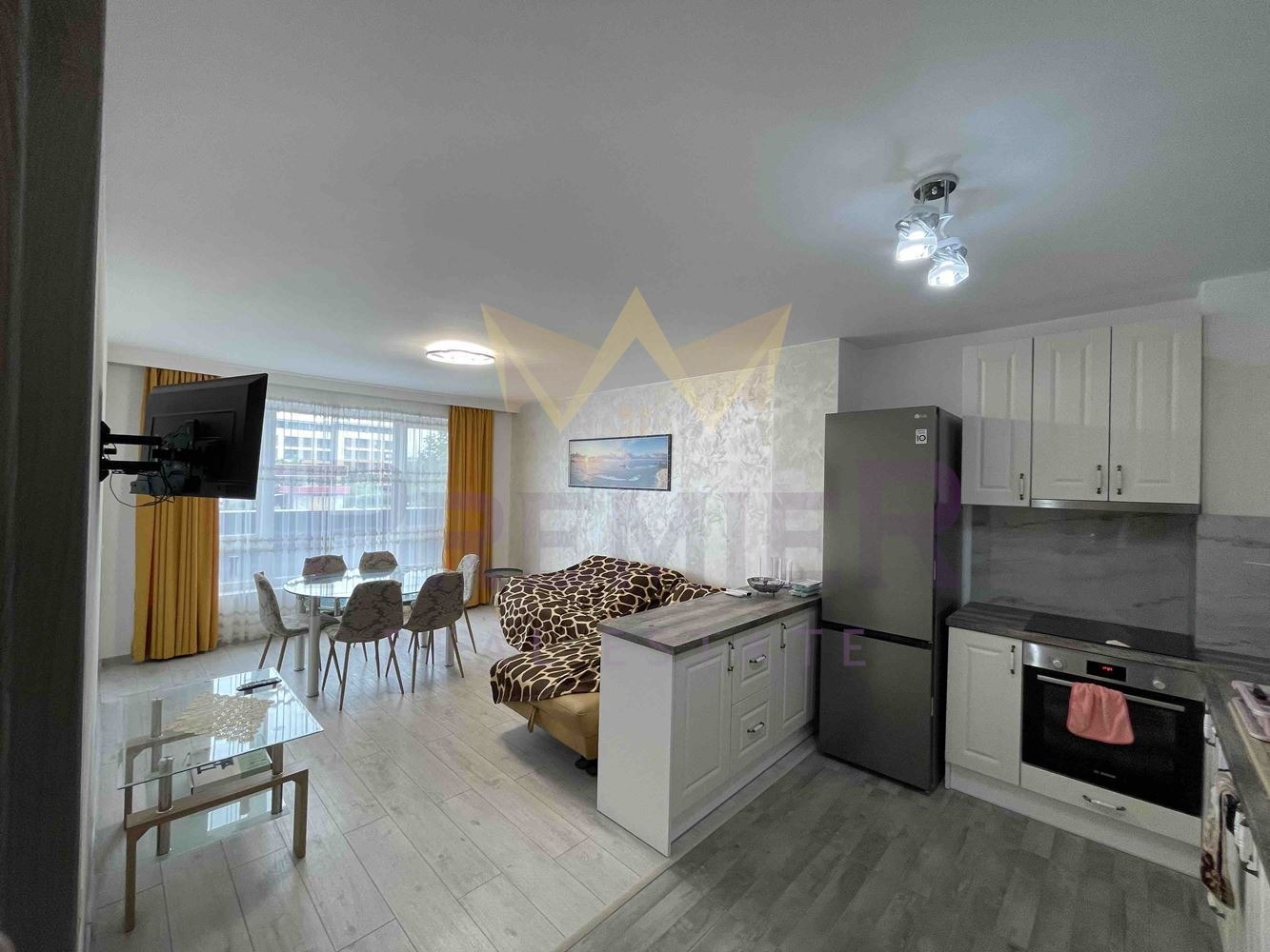 Продава 3-СТАЕН, гр. Варна, Кайсиева градина, снимка 2 - Апартаменти - 54616658