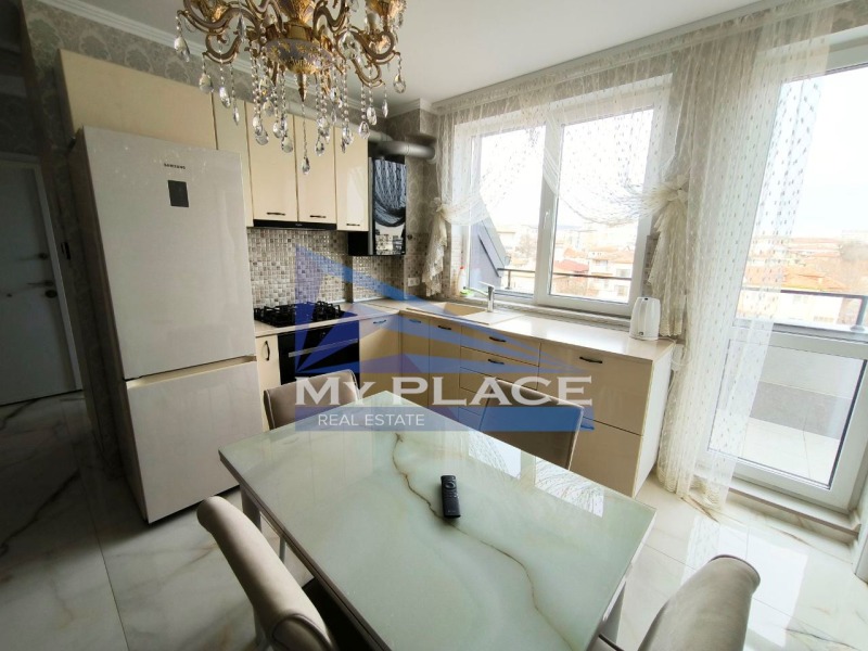 Продава 3-СТАЕН, гр. Шумен, Добруджански, снимка 3 - Апартаменти - 53064276