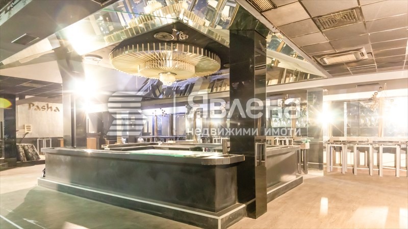 Продава ЗАВЕДЕНИЕ, гр. Пловдив, Център, снимка 4 - Заведения - 52998601