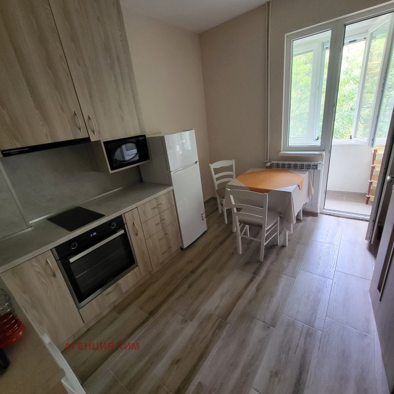 Продава 2-СТАЕН, гр. София, Център