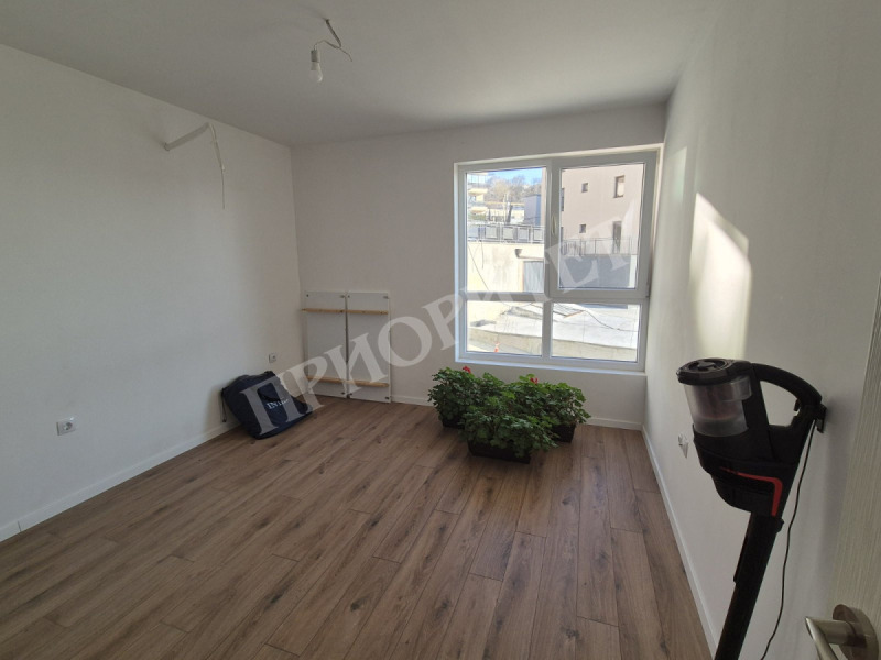 Продава  3-стаен град Варна , Възраждане 3 , 92 кв.м | 40021124 - изображение [9]