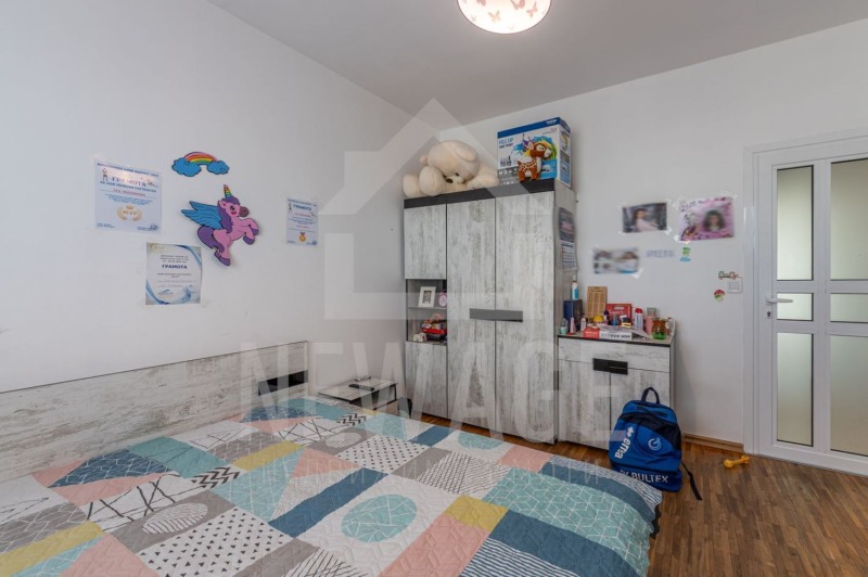 Продава 3-СТАЕН, гр. Варна, Лятно кино Тракия, снимка 6 - Апартаменти - 52300116