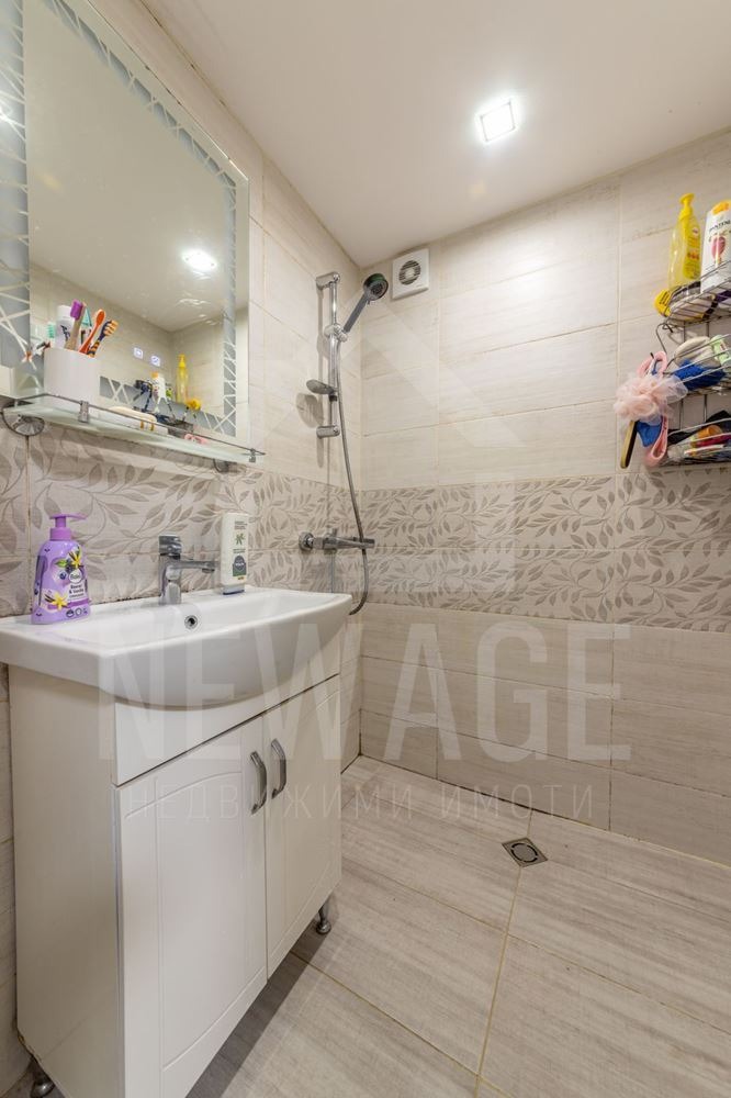 Продава 3-СТАЕН, гр. Варна, Лятно кино Тракия, снимка 11 - Апартаменти - 52300116