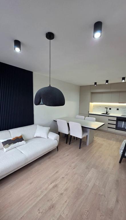 Продава 3-СТАЕН, гр. София, Изток, снимка 2 - Апартаменти - 54590536